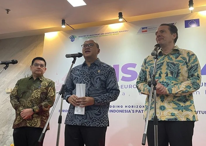 Minister of Investment and Downstreaming, Rosan Perkasa Roeslani, speaks at the Indonesia Euro Investment Summit 2024, discussing opportunities created by the revised Negative Investment List in Indonesia.