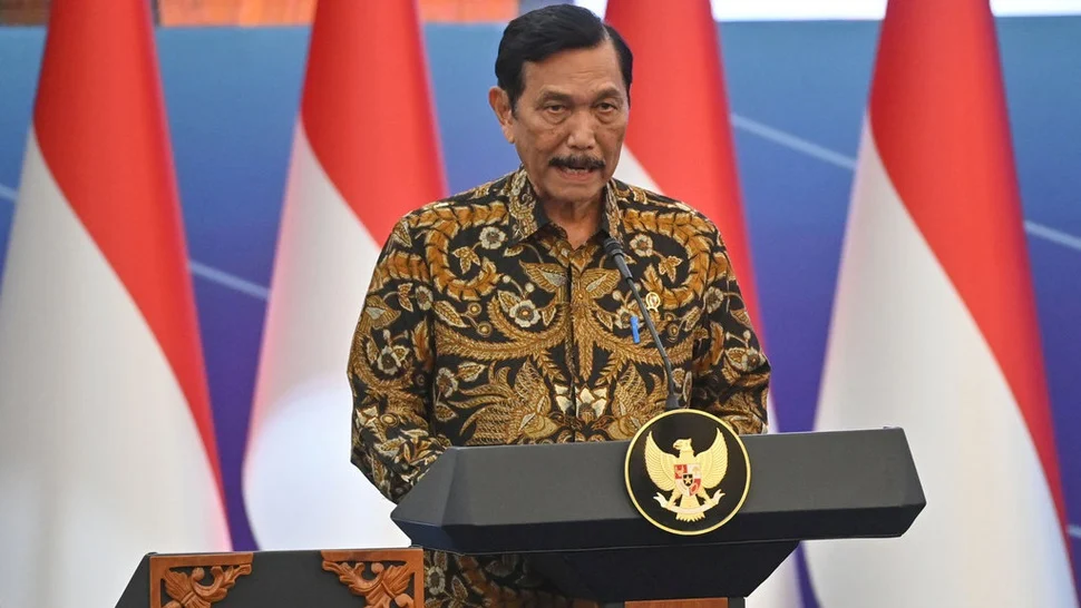 Chairman of the National Economic Council of Indonesia, Luhut Binsar Pandjaitan giving a speech about US-Indonesia trade deal.