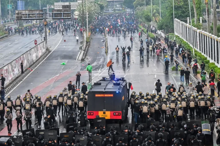 20250828202327-demo-jakarta-1