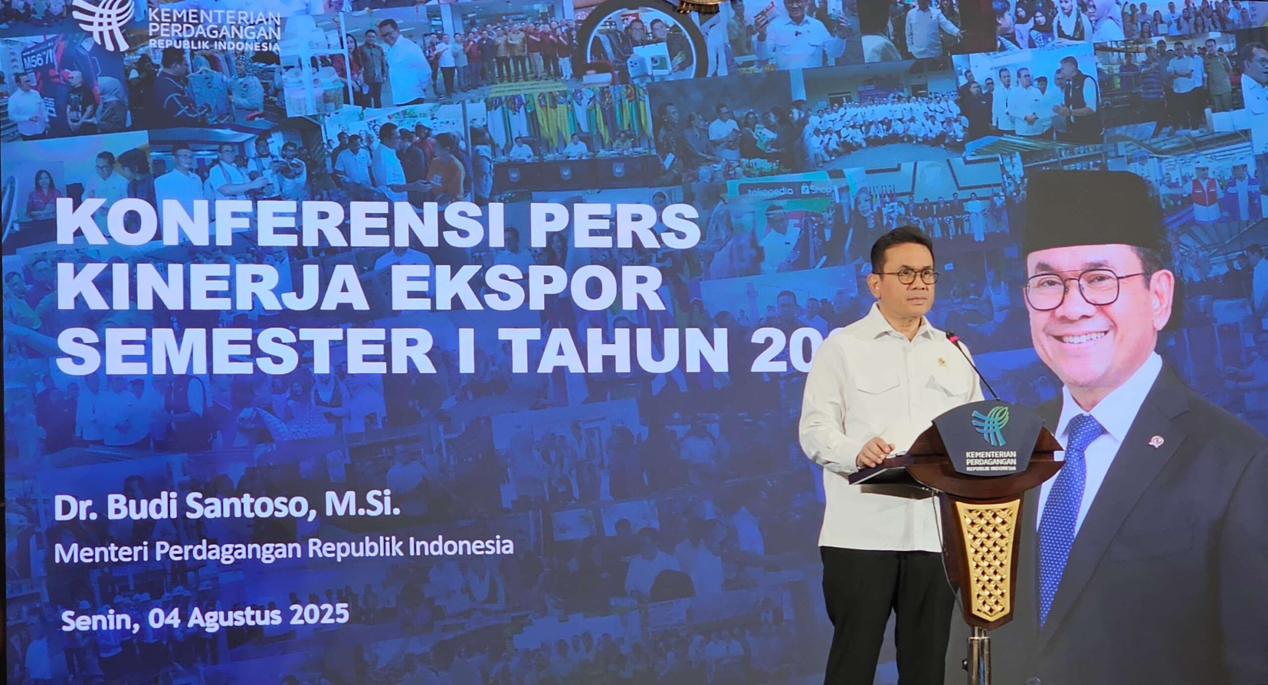 Minister of Trade Budi Santoso delivers a press conference on Indonesia Export Growth 2025 at the Ministry of Trade.