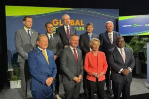 Global leaders gather at Climate Week NYC 2025 to discuss Indonesia Green Investment, with Hashim Djojohadikusumo in the back row, second from the right.