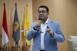 Minister Teuku Riefky Harsya speaking about Indonesia Creative Economy Investment